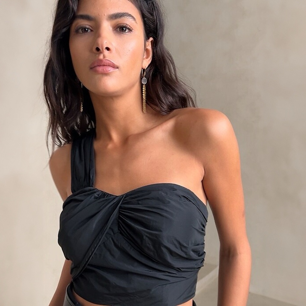 Banana Republic Factory One-Shoulder Cropped Bustier in Black